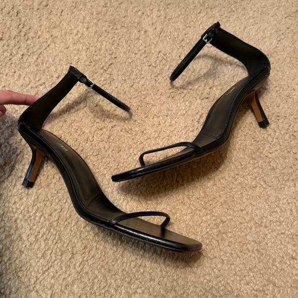 Zara Minimalist Heeled Leather Sandals Size 41 - Picture 3 of 6